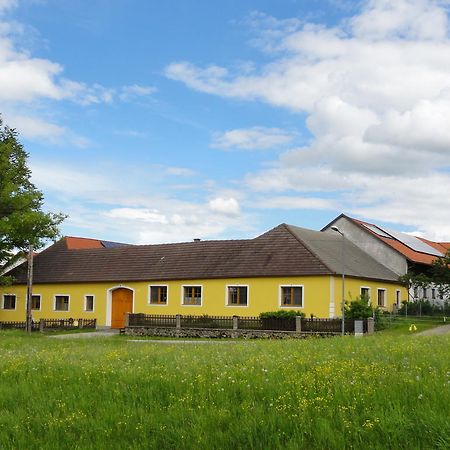 Appartamento Biohof Weissensteiner Ullrichs Esterno foto